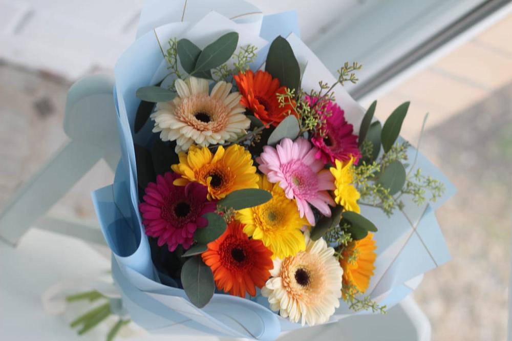 Букет цветов из: Герберы в Каче