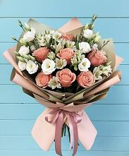 Букет цветов из:  Розы, Альстромерии и Лизиантусы #REPLACE_PRED# Каче