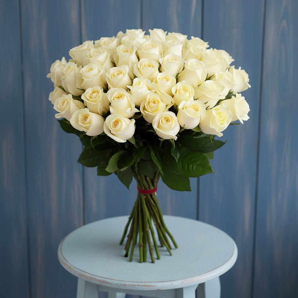 Букет 51 Белая роза Эдлесс Лав в Каче
