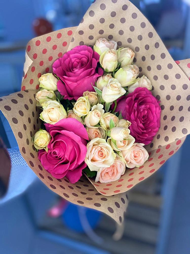 Букет цветов из: Розы в Каче