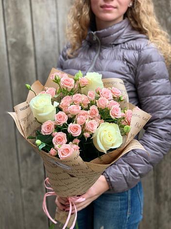 Букет цветов из: Розы в Каче