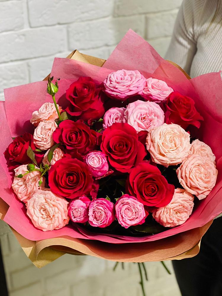 Букет цветов из: Розы в Каче