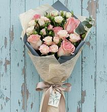 Букет цветов из:  Розы в Каче