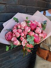Букет розы в пальмах в Каче Букет цветов из: Розы в Каче