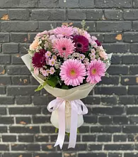 Букет цветов из:  Герберы и Хризантемы в Каче