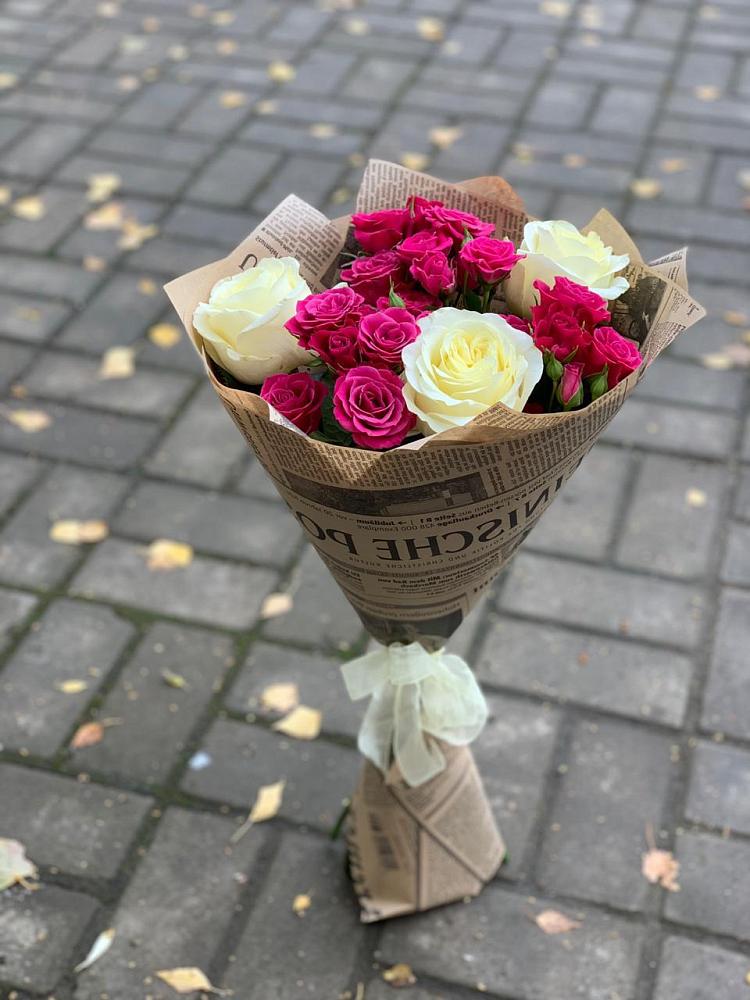 Букет цветов из: Розы в Каче