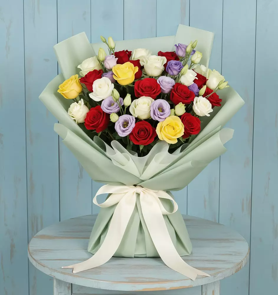 Букет цветов из: Розы в Каче