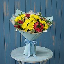 Букет цветов из:  Альстромерии и Хризантемы в Каче