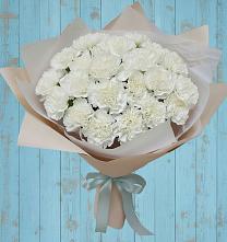 Букет цветов из:  Гвоздики в Каче